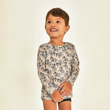Ladda in bilden i gallerivisningen, Model Front: Uv Line Rashguard Longsleeve Baby Zebra Upf50+