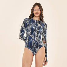 Ladda in bilden i gallerivisningen, Model Front: Uv Line Badeanzug Swimsuit Macae Coconut Palms Navy Blue Upf50+