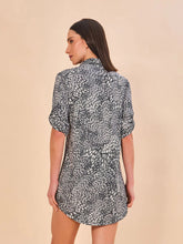 Ladda in bilden i gallerivisningen, Model Back: Uv Line Hemdblusenkleid Shirtdress Asas Upf50+