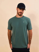 Ladda in bilden i gallerivisningen, Gallery: Uv Line T-Shirts Für Herren T-Shirt New Fit Textura Masc Verde Jade Upf50+
