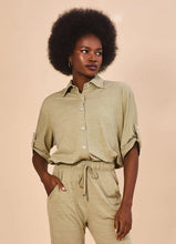 Ladda in bilden i gallerivisningen, Gallery: Uv Line Hemdblusenkleid Shirt Copa Sand Upf50+