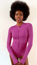 Ladda in bilden i gallerivisningen, Product Front: Uv Line Badeanzug Swimsuit Macae Magenta Upf50+