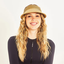 Ladda in bilden i gallerivisningen, Model Front: Uv Line Visor Visor Brunei Trigo Upf50+