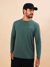 Ladda in bilden i gallerivisningen, Model Front: Uv Line Rashguard Longsleeve New Fit Textura Masc Verde Jade Upf50+