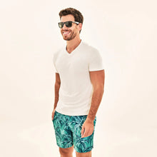 Ladda in bilden i gallerivisningen, Image 05: Uv Line Badeshorts Short Acqua Coqueiros Turquesa Upf50+