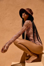 Ladda in bilden i gallerivisningen, Image 06: Uv Line Badeanzug Long Sleeve Swimsuit Macae Tie Dye Pitanga Upf50+