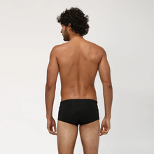 Ladda in bilden i gallerivisningen, Model Back: Uv Line Sunga / Boxer Swim Trunks Masc Black Upf50+
