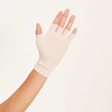 Ladda in bilden i gallerivisningen, Model Back: Uv Line Handschuhe Short Gloves Anti-Aging Uni Nude Upf50+

