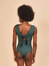 Ladda in bilden i gallerivisningen, Model Back: Uv Line Badeanzug Mirela Green Cactus Black Upf50+
