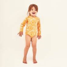 Ladda in bilden i gallerivisningen, Model Front: Uv Line Baby-Bademode Baby Solar Amarelo Upf50+
