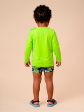 Ladda in bilden i gallerivisningen, Model Back: Uv Line Rashguard Longsleeve Baby Yellow Fluor Upf50+
