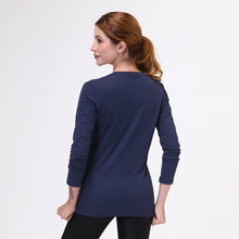 Ladda in bilden i gallerivisningen, Model Back: Uv Line Fitness-Top Sport Fit Fem Ml Marinho Upf50+
