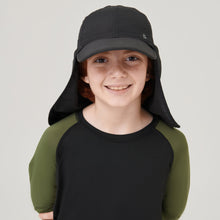Ladda in bilden i gallerivisningen, Model Front: Uv Line Mützen Cap Legionario Teens Inf Black Upf50+
