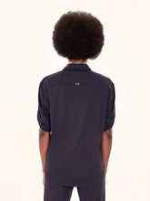 Ladda in bilden i gallerivisningen, Model Back: Uv Line Hemdblusenkleid Shirt Copa Black Upf50+
