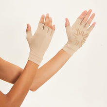 Ladda in bilden i gallerivisningen, Image 05: Uv Line Handschuhe Meduim Gloves Long Fingerss Uni Beige Upf50+
