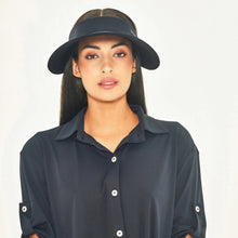 Ladda in bilden i gallerivisningen, Model Front: Uv Line Visor Grecia Black Fit Upf50+
