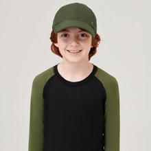 Ladda in bilden i gallerivisningen, Model Front: Uv Line Mützen Cap Teens Colors Inf Green Militar Upf50+
