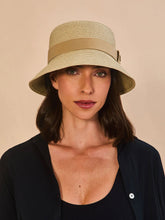 Ladda in bilden i gallerivisningen, Model Front: Uv Line Eimerhut Cap-Ferrat Linho Upf50+
