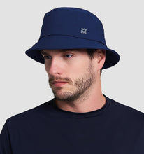 Ladda in bilden i gallerivisningen, Model Front: Uv Line Eimerhut Hat Toronto Colors Masc Navy Blue Upf50+
