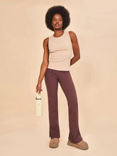 Ladda in bilden i gallerivisningen, Model Front: Uv Line Fitness-Top Regata Fem Ribbed Sand Upf50+
