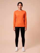 Ladda in bilden i gallerivisningen, Model Front: Uv Line Rashguard Longsleeve Uvpro Fem Pitanga Upf50+
