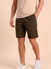 Ladda in bilden i gallerivisningen, Gallery: Uv Line Bermuda-Shorts Shorts New Fit Masc Brown Upf50+
