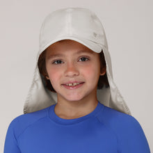 Ladda in bilden i gallerivisningen, Model Front: Uv Line Mützen Cap Legionario Teens Sand Upf50+
