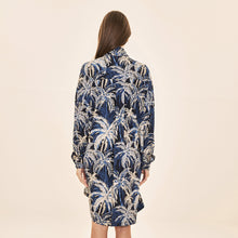 Ladda in bilden i gallerivisningen, Model Back: Uv Line Hemdblusenkleid Shirtdress Ipanema Coqueiros Marinho Upf50+
