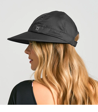 Ladda in bilden i gallerivisningen, Model Back: Uv Line Mützen Visor Nice Fem Black Upf50+
