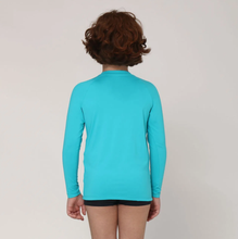 Ladda in bilden i gallerivisningen, Model Back: Uv Line Rashguard Camiseta Kids Uvpro Ml Azul Piscina Upf50+
