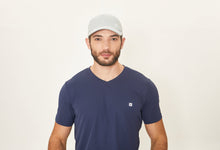 Ladda in bilden i gallerivisningen, Model Front: Uv Line Mützen Cap Uv Pro Masc Grey Upf50+
