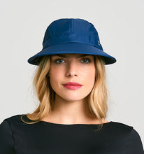 Ladda in bilden i gallerivisningen, Model Front: Uv Line Mützen Visor Nice Fem Navy Blue Upf50+
