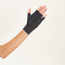 Ladda in bilden i gallerivisningen, Model Back: Uv Line Handschuhe Short Glove Black Upf50+
