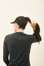 Ladda in bilden i gallerivisningen, Model Back: Uv Line Visor Visor Elastic Preto Upf50+
