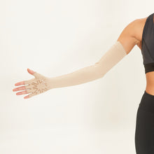 Ladda in bilden i gallerivisningen, Extra Long Glove Chocolate UPF50+
