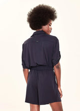 Ladda in bilden i gallerivisningen, Model Back: Uv Line Fitness-Shorts Shorts Fem Basic Black Upf50+
