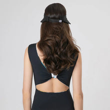 Ladda in bilden i gallerivisningen, Model Back: Uv Line Visor Visor Leblon Black Upf50+
