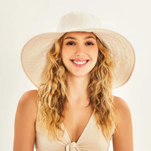 Ladda in bilden i gallerivisningen, Model Front: Uv Line Schlapphut Beverly Hills Areia Upf50+
