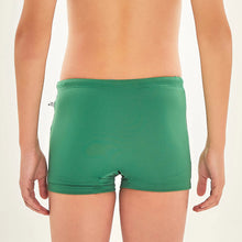 Ladda in bilden i gallerivisningen, Model Back: Uv Line Jungen-Badehose Trunks Kids F Inf Brazil Green Upf50+
