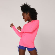 Ladda in bilden i gallerivisningen, Model Back: Uv Line Rashguard Camiseta Uvlight Pink Fluor Spf50+
