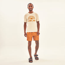 Ladda in bilden i gallerivisningen, Model Front: Uv Line Fitness-Top T-Shirt Solar Off White Upf50+
