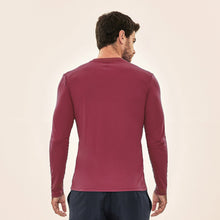Ladda in bilden i gallerivisningen, Model Back: Uv Line Rashguard Longsleeve Uvpro Masc Vermelho Queimado Upf50+
