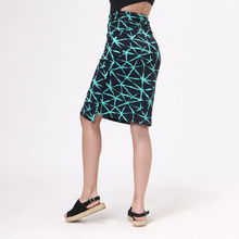 Ladda in bilden i gallerivisningen, Model Back: Uv Line Pareo Canga Estrela Upf50+
