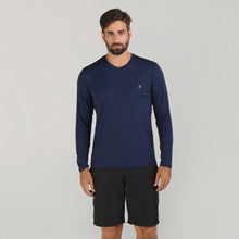 Ladda in bilden i gallerivisningen, Model Front: Uv Line Fitness-Top Sport Fit Mas Ml Marinho Upf50+
