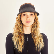 Ladda in bilden i gallerivisningen, Model Front: Uv Line Visor Visor Brunei Preto Upf50+
