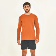 Ladda in bilden i gallerivisningen, Model Front: Uv Line T-Shirts Für Herren Longsleeve Sport Fit Caramelo
