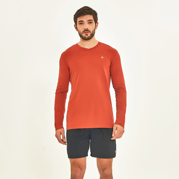 Model Front: Uv Line Rashguard Longsleeve Sport Fit Ferrugem Upf50+