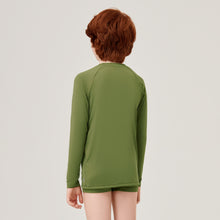 Ladda in bilden i gallerivisningen, Model Back: Uv Line Rashguard Longsleeve Uvrpo Inf Verde Militar Upf50+
