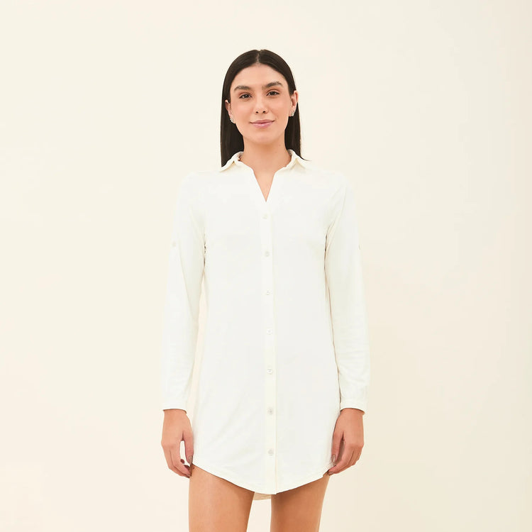 Model Front: Uv Line Strandkleid Shirtdress Copenhagen Offwhite Upf50+