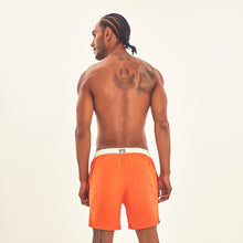 Ladda in bilden i gallerivisningen, Model Back: Uv Line Bermuda-Shorts Shorts Boxer Orange Upf50+
